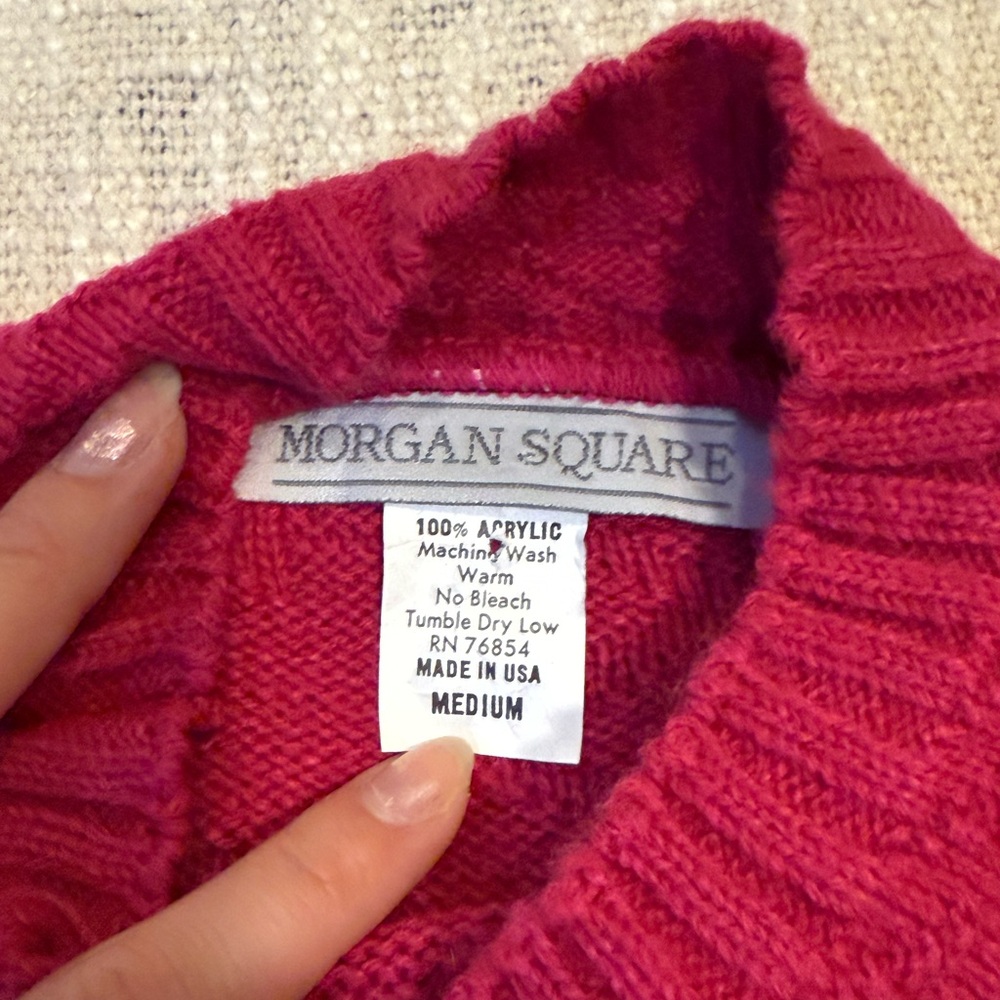Pink Sweater - Picture 3 of 4